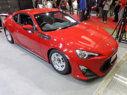This is the retro style TRD GT86.
